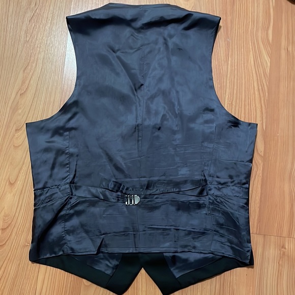 Joseph Abboud Heritage Vest in Black - Picture 3 of 4